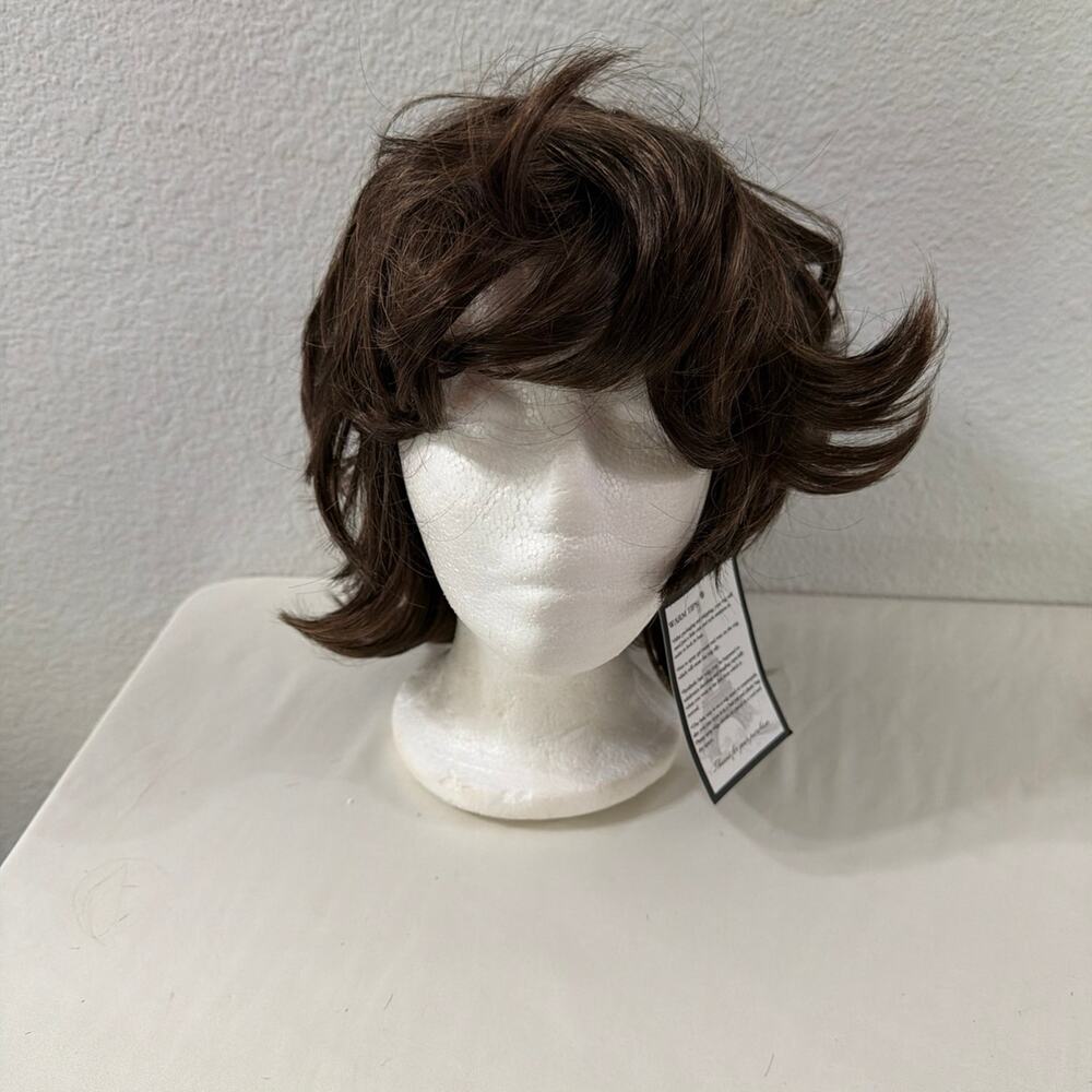 So fun! Synthetic Brown perfect everyday wig! Short wig with bangs!